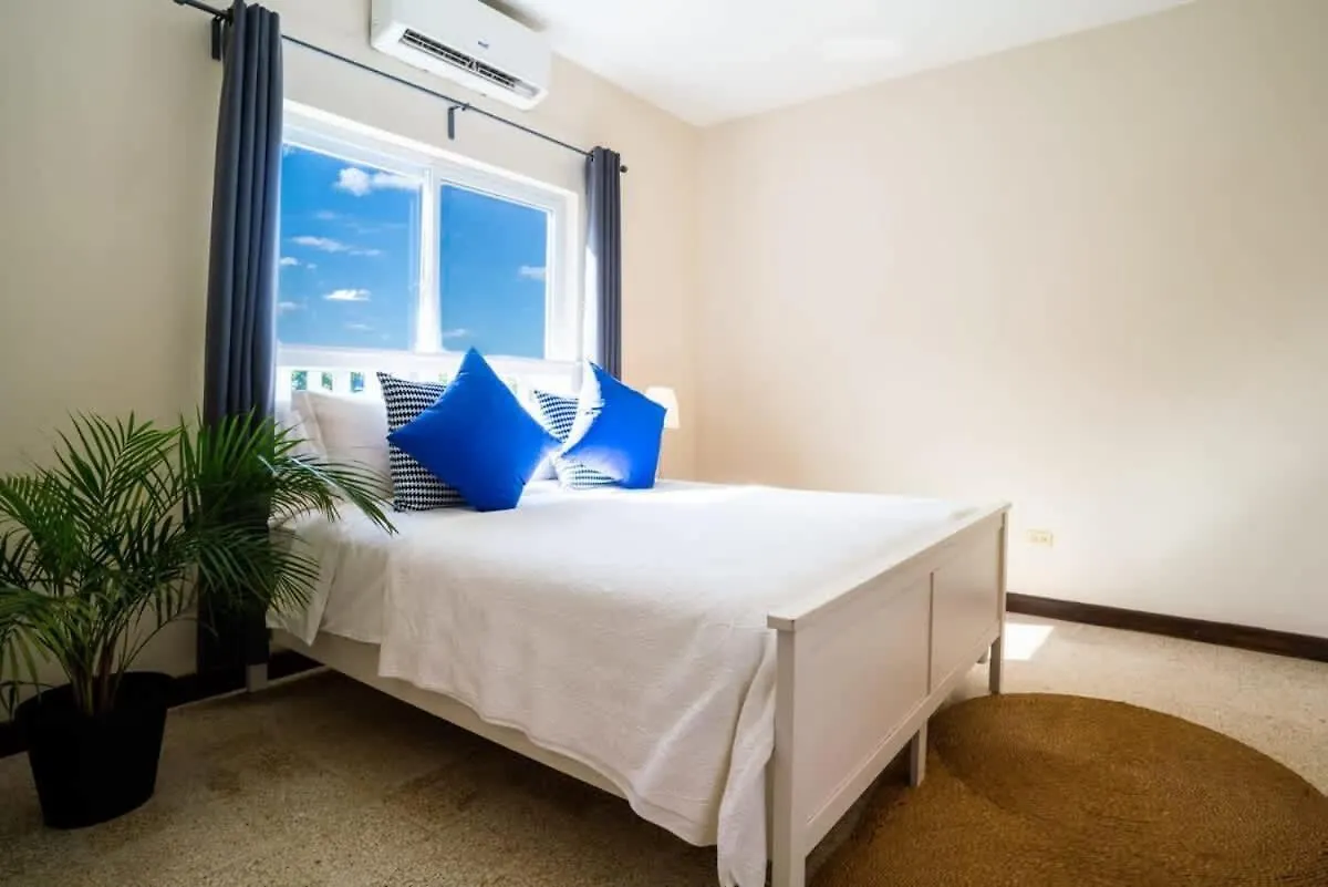 Hospitality Expert Ncb All Pool Beach Montego Bay Jamaica